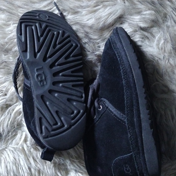 UGG Black Suede Boots Boys Are Girls - Picture 4 of 7